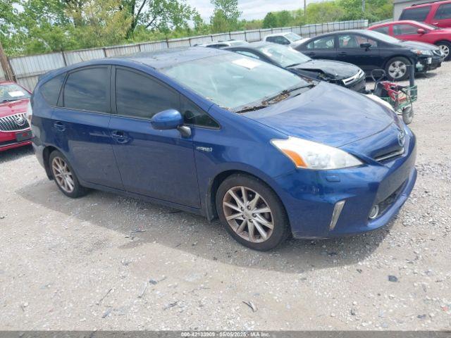  Salvage Toyota Prius v