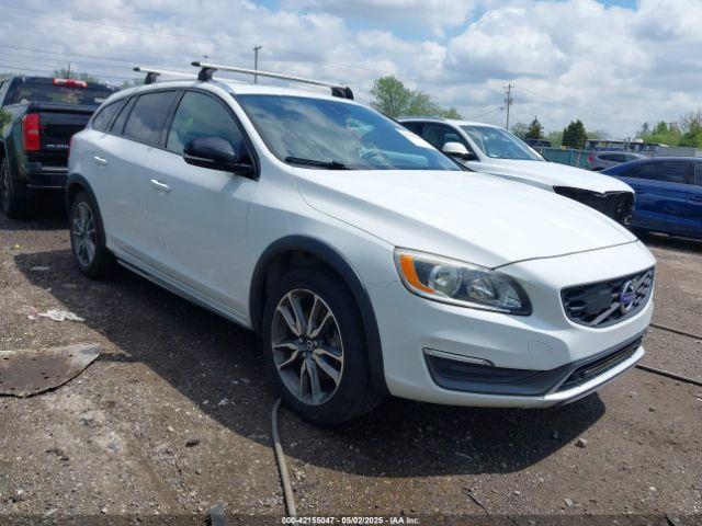  Salvage Volvo V60 Cross Country