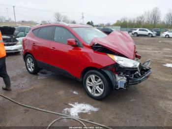  Salvage Hyundai TUCSON