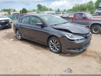  Salvage Chrysler 200