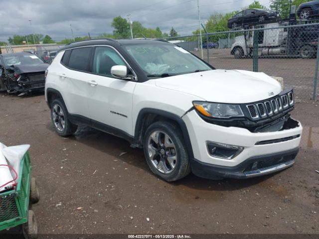  Salvage Jeep Compass