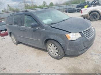  Salvage Chrysler Town & Country