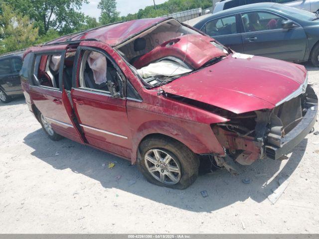  Salvage Chrysler Town & Country
