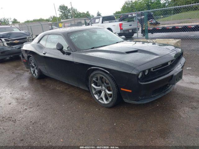  Salvage Dodge Challenger