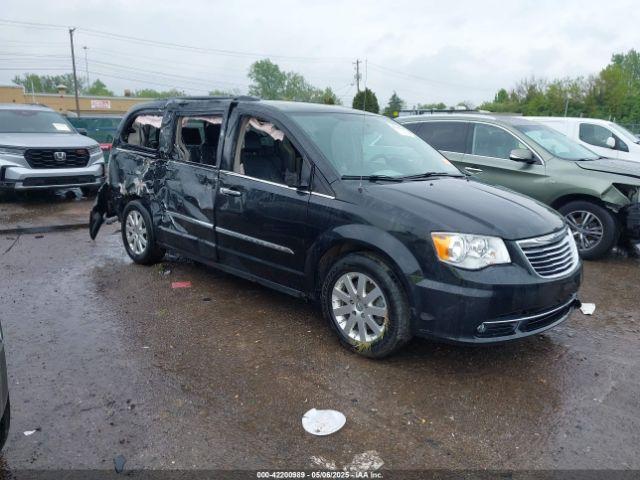  Salvage Chrysler Town & Country