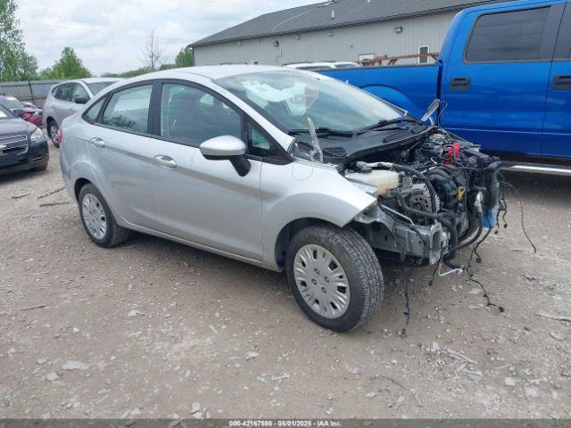  Salvage Ford Fiesta