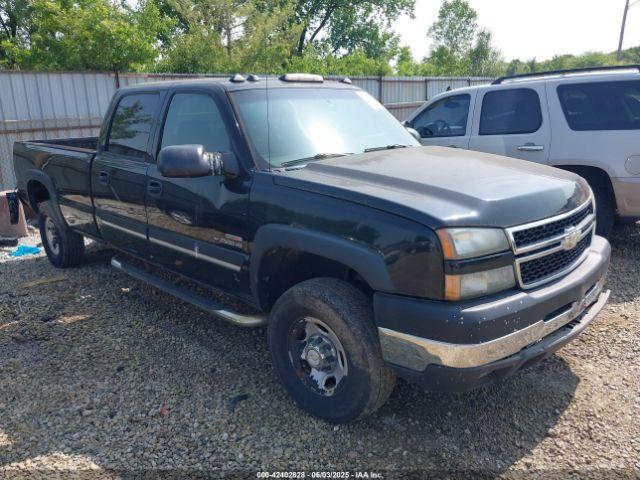  Salvage Chevrolet Silverado 2500