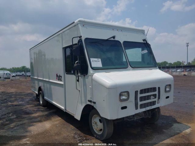  Salvage Ford E-450