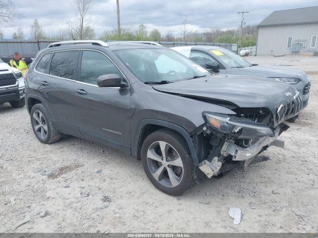  Salvage Jeep Cherokee