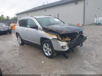  Salvage Jeep Compass