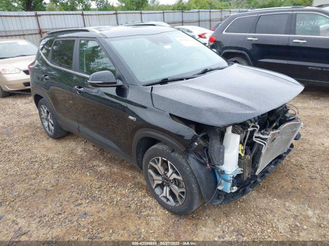  Salvage Kia Seltos