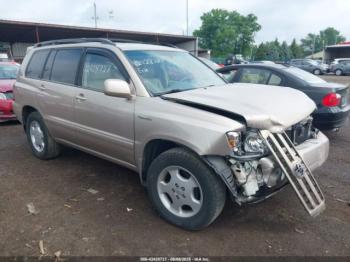  Salvage Toyota Highlander
