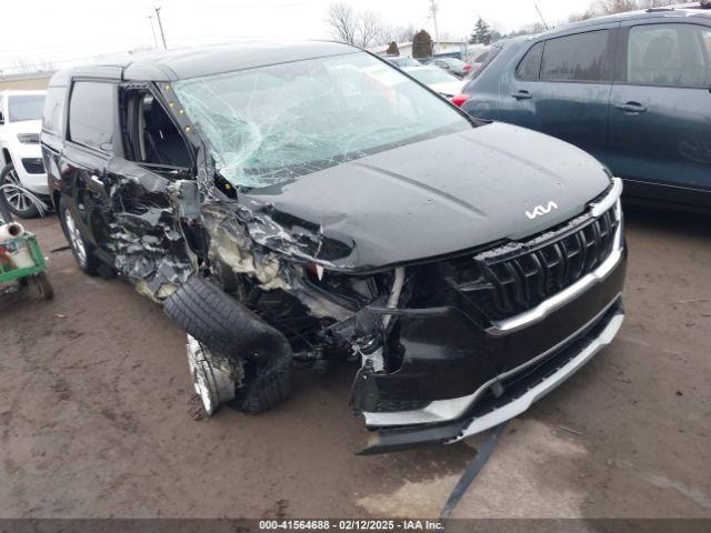  Salvage Kia Carnival