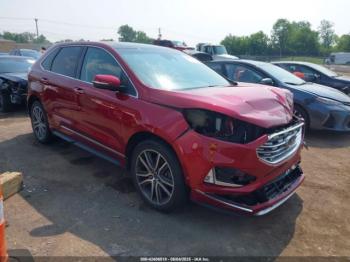  Salvage Ford Edge