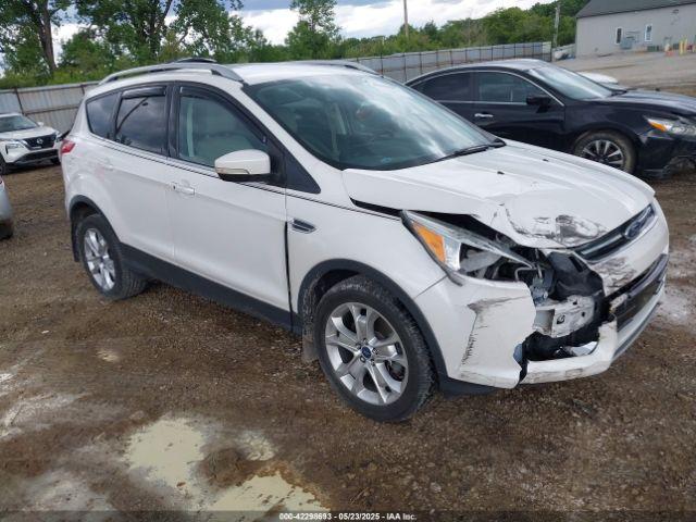  Salvage Ford Escape