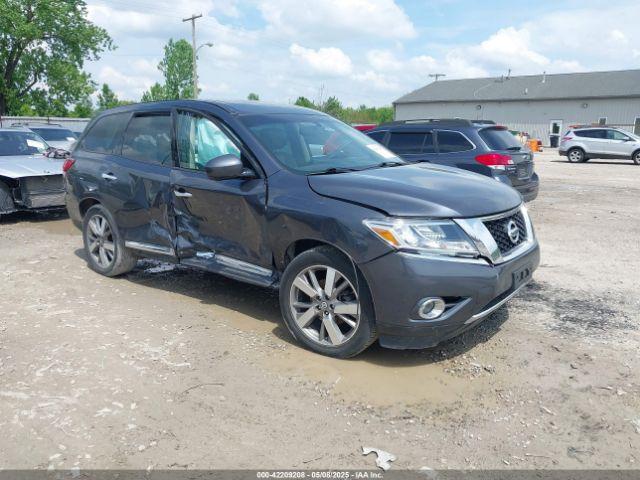  Salvage Nissan Pathfinder