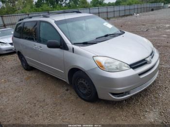  Salvage Toyota Sienna