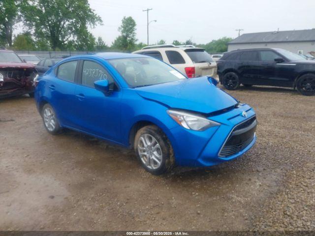  Salvage Toyota Yaris
