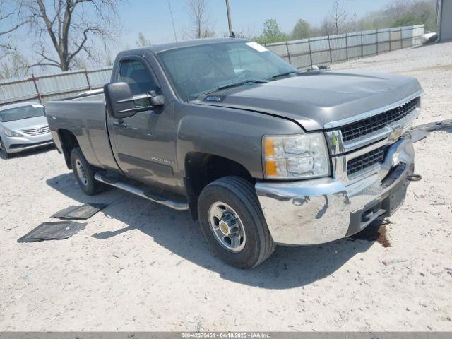  Salvage Chevrolet Silverado 2500