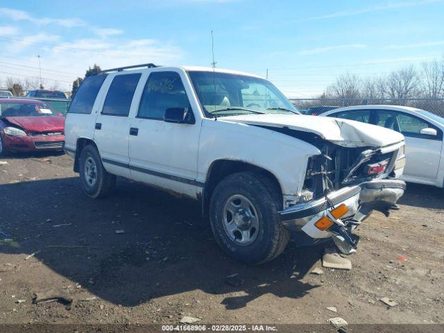  Salvage GMC Yukon