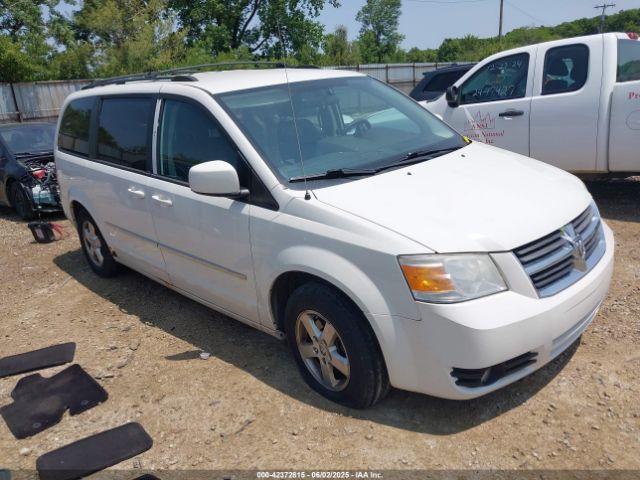  Salvage Dodge Grand Caravan