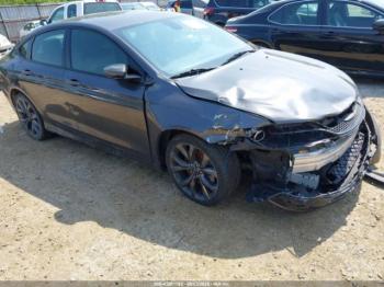  Salvage Chrysler 200