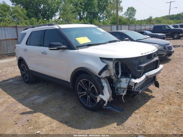  Salvage Ford Explorer