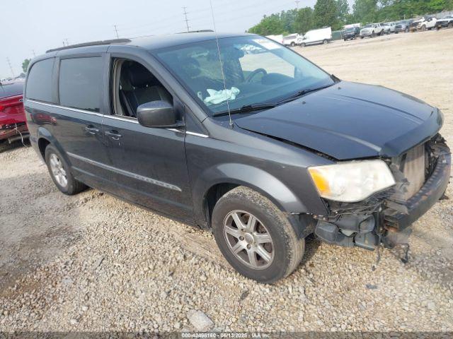  Salvage Chrysler Town & Country