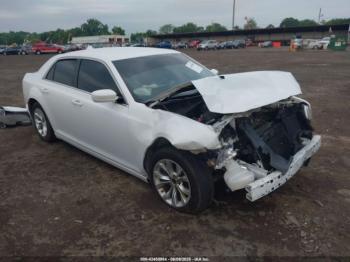  Salvage Chrysler 300