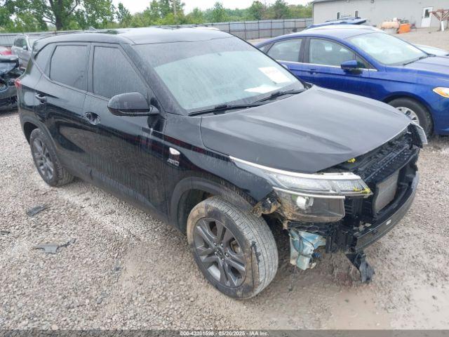  Salvage Kia Seltos