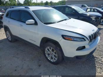  Salvage Jeep Cherokee
