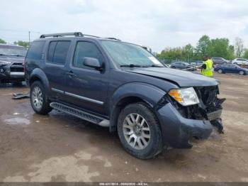  Salvage Nissan Pathfinder