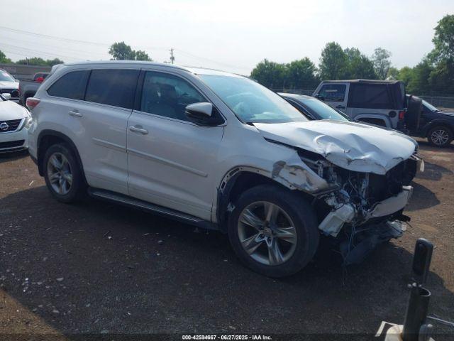  Salvage Toyota Highlander
