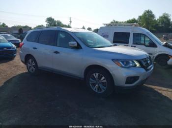 Salvage Nissan Pathfinder