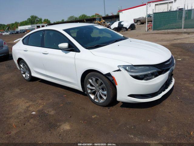  Salvage Chrysler 200