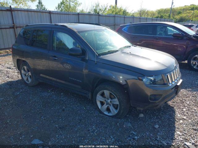  Salvage Jeep Compass