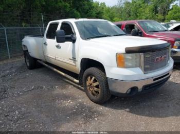  Salvage General Motors Sierra 3500HD