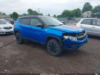 Salvage Jeep Compass