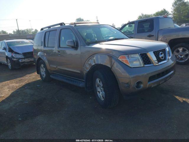  Salvage Nissan Pathfinder