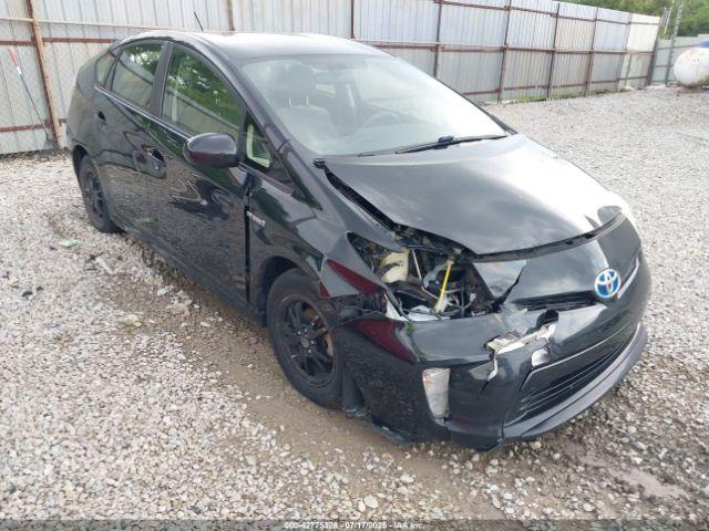  Salvage Toyota Prius
