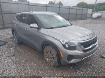  Salvage Kia Seltos