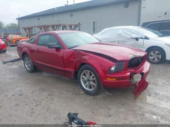  Salvage Ford Mustang