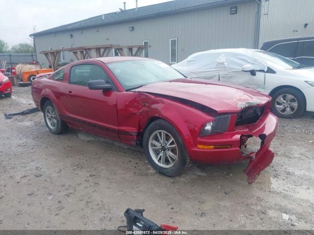  Salvage Ford Mustang