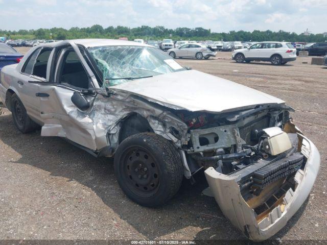  Salvage Ford Crown Victoria