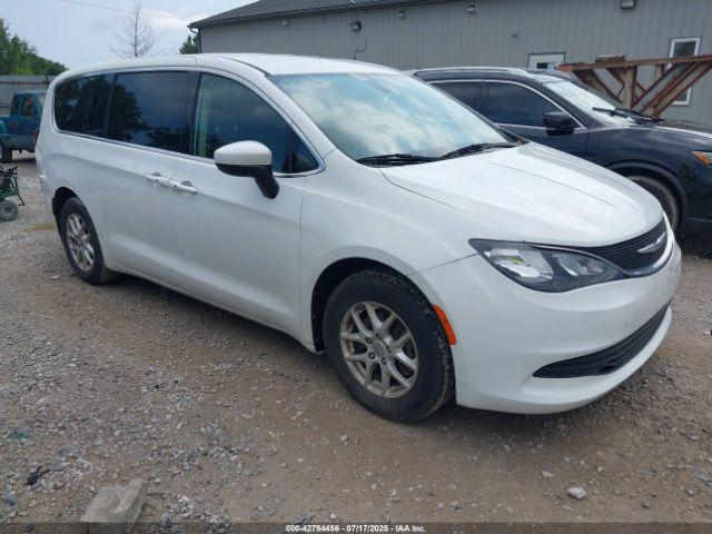  Salvage Chrysler Pacifica