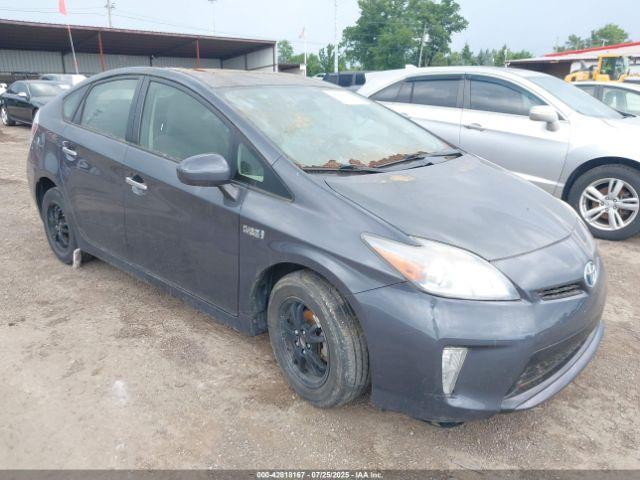 Salvage Toyota Prius