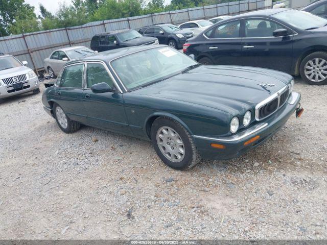  Salvage Jaguar Xj8