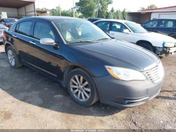  Salvage Chrysler 200