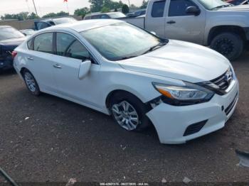  Salvage Nissan Altima