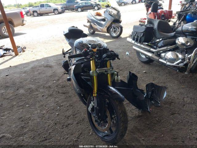  Salvage Suzuki Gsx-r750